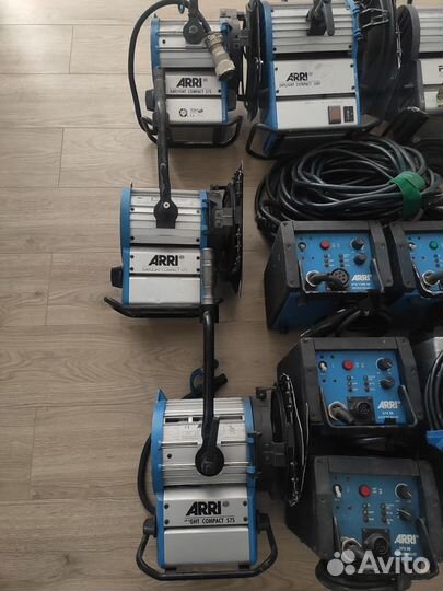 Осветительные приборы Arri HMI 200-1200 Вт (5 шт.)