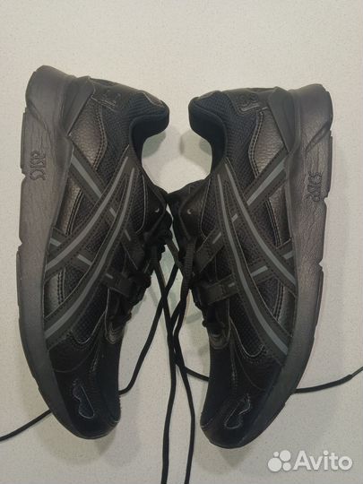 Кроссовки Asics. Оригинал