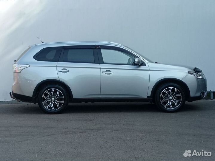 Mitsubishi Outlander 2.4 CVT, 2014, 131 471 км