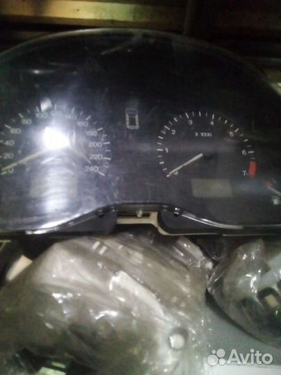 Форд гелокси 1998 г щиток приборов автомат