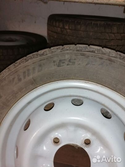 Bridgestone Blizzak LM-25 205/60 R16