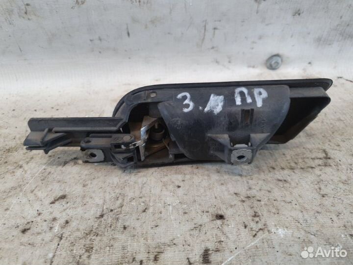 Ручка салона задняя правая Volkswagen Jetta B5 BSE