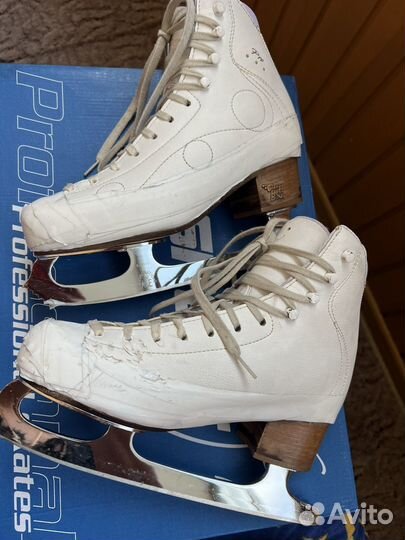 Фигурные коньки risport royal pro