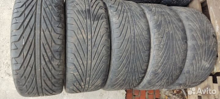 Triangle TR968 255/35 R20 97W