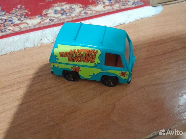 Машинка hotwheels