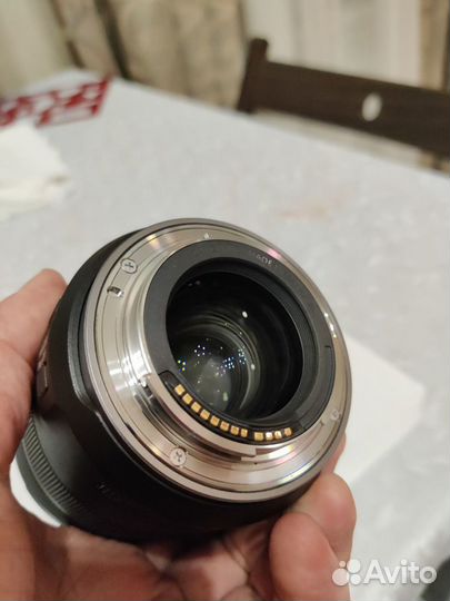 Canon RF 85mm f2 macro is stm