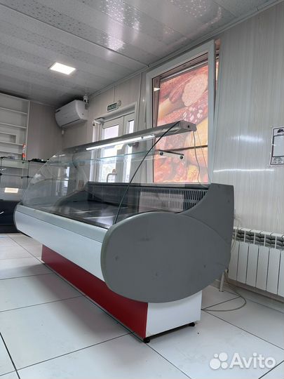 Холодильная витрина