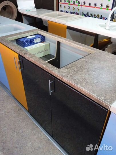 Тумба для кухни и столешница
