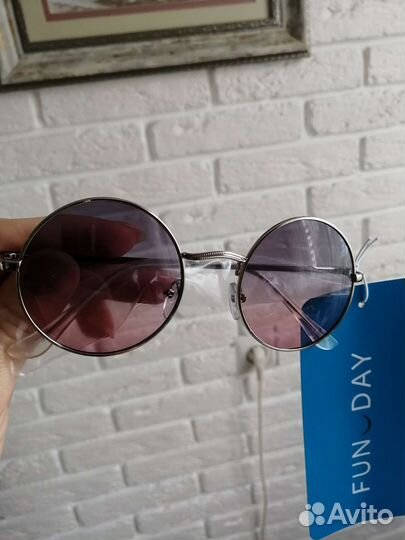 Очки солнцезащитные