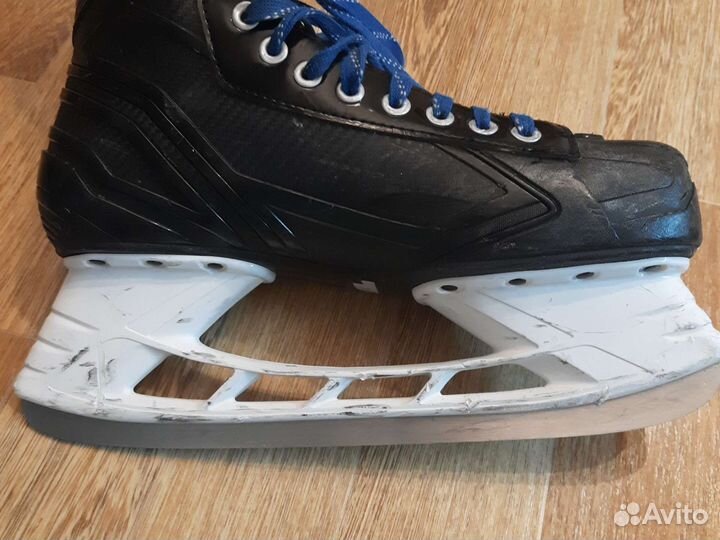 Хоккейные коньки bauer 45размер