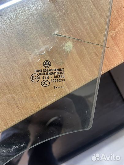 Стекло переднее правое VW Phaeton 3D4845022G
