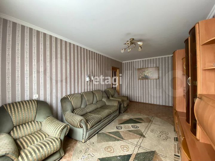 3-к. квартира, 68 м², 3/5 эт.