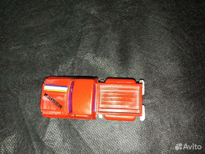 Модель автомобиля kaiser pick up