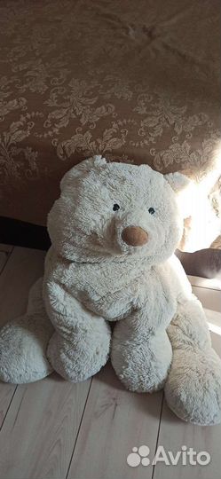 Плюшевый медведь