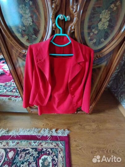 Костюм пиджак с юбкой