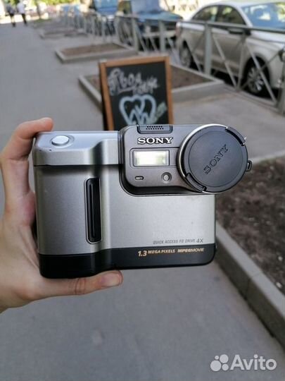 Цифровой фотоаппарат Sony Digital Mavica