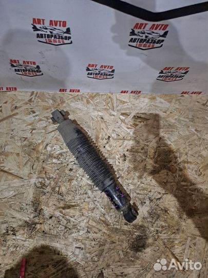 Амортизатор задний Kia Rio 3