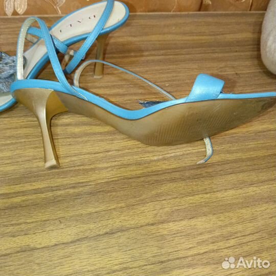Босоножки женские 36 размер