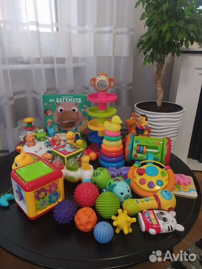 Большой набор игрушек для малыша