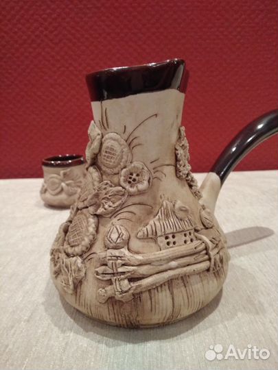 Кофейный набор и ваза