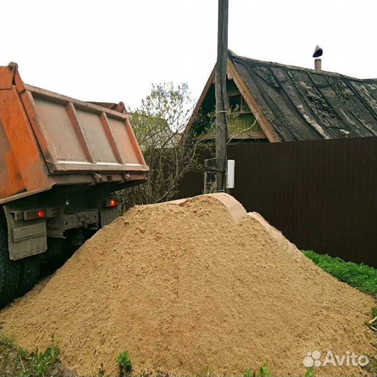 Песок карьерный строительный сеянный намывной