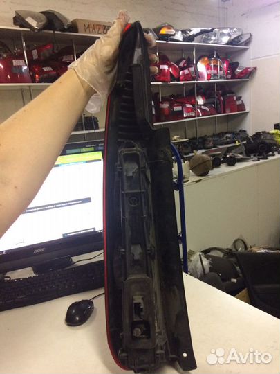 Фонарь правый Ford Fusion 2002-2005 до рестайлинг