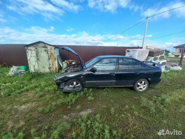 Nissan Primera, 2000