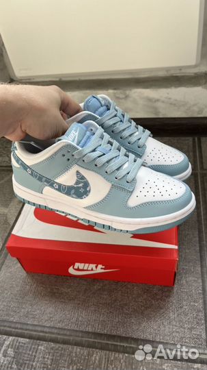 Кроссовки Nike Dunk Low wmns 