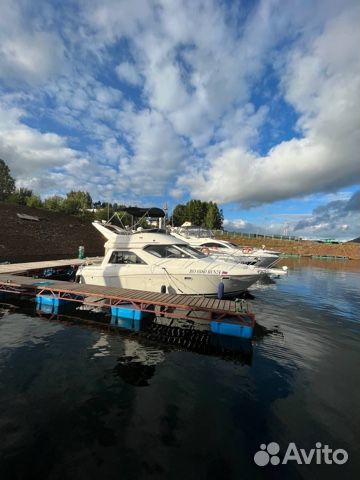 Продам Bayliner 3258