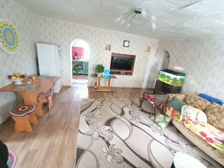 Дом 225,7 м² на участке 19 сот.