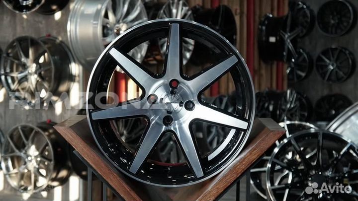 Литой диск в стиле vossen R16 5x114.3