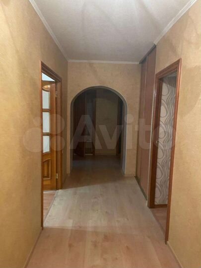 4-к. квартира, 112 м², 1/9 эт.