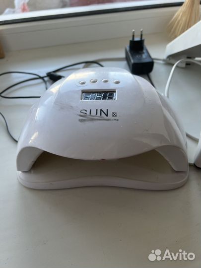 Лампа для маникюра и пылесос