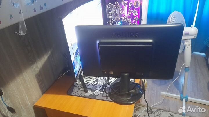 Монитор philips222e