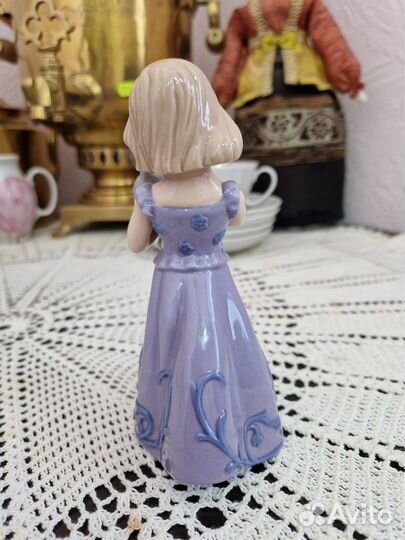 Фарфоровые статуэтки