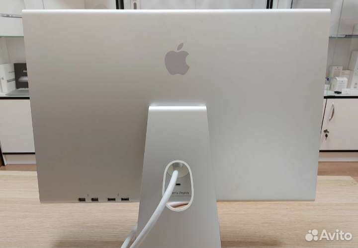 Монитор Apple Cinema 20' A1081