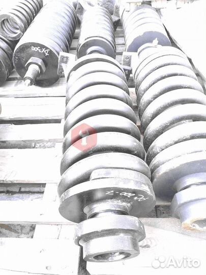 Натяжитель гусеницы Hitachi EX370LL-5M