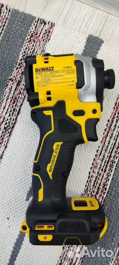 Аккумуляторный винтоверт DeWalt DCF850