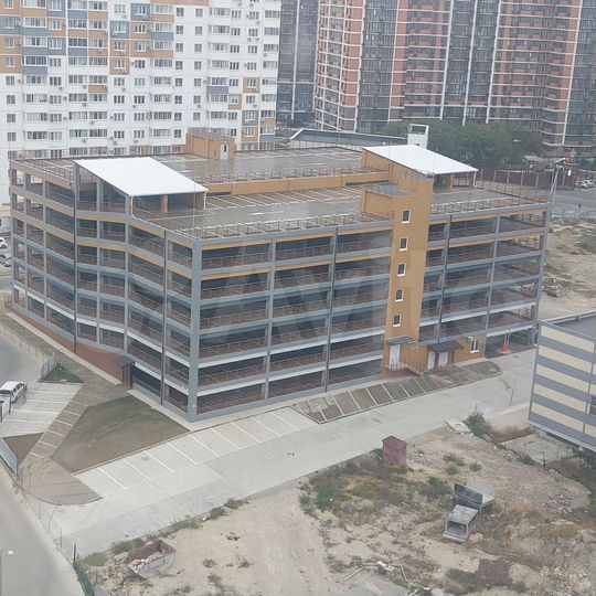 Машиноместо, 13 м²