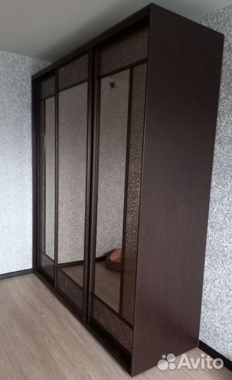 Шкаф купе зеркальный