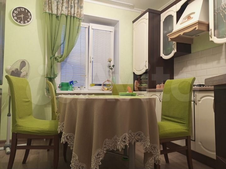 3-к. квартира, 68 м², 2/10 эт.