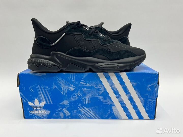 Кроссовки adidas ozweego