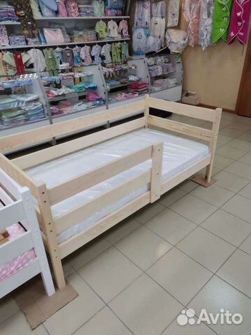 Детская кровать деревянная