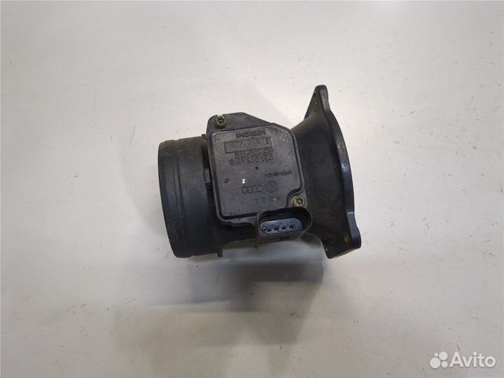 Измеритель потока воздуха Volkswagen Bora, 1998