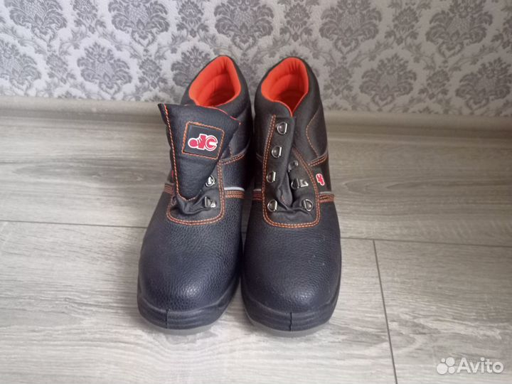 Ботинки рабочие мужские