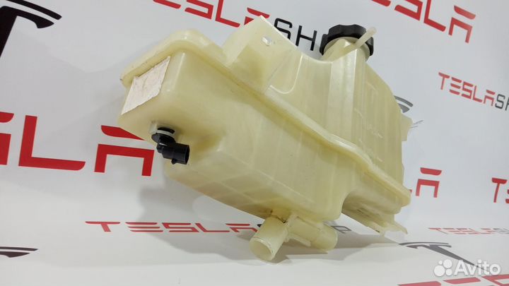 Бачок расширительный Tesla Model S 2014