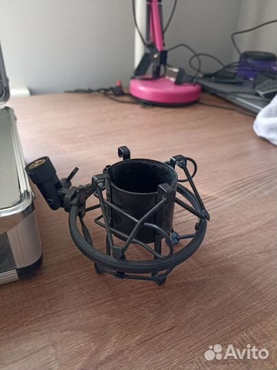 Студийный микрофон Behringer B-1