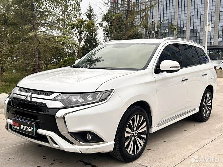 Mitsubishi Outlander 2.4 CVT, 2020, 52 000 км