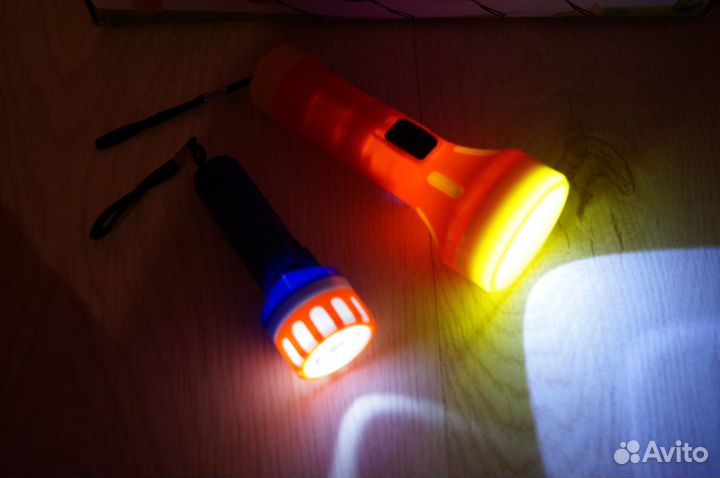 Фонарик детский новый