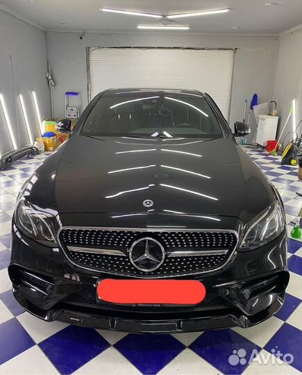Решетка радиатора mercedes w213 amg